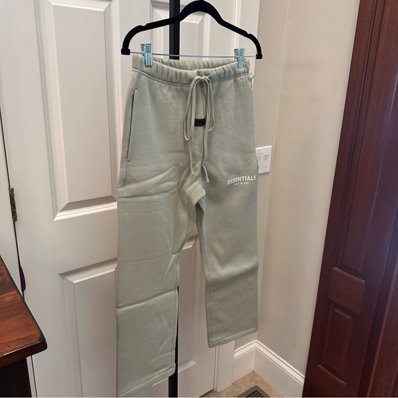 Fear of God Essentials Relaxed Sweatpants, Color: Seafoam - Picture 7 of 13